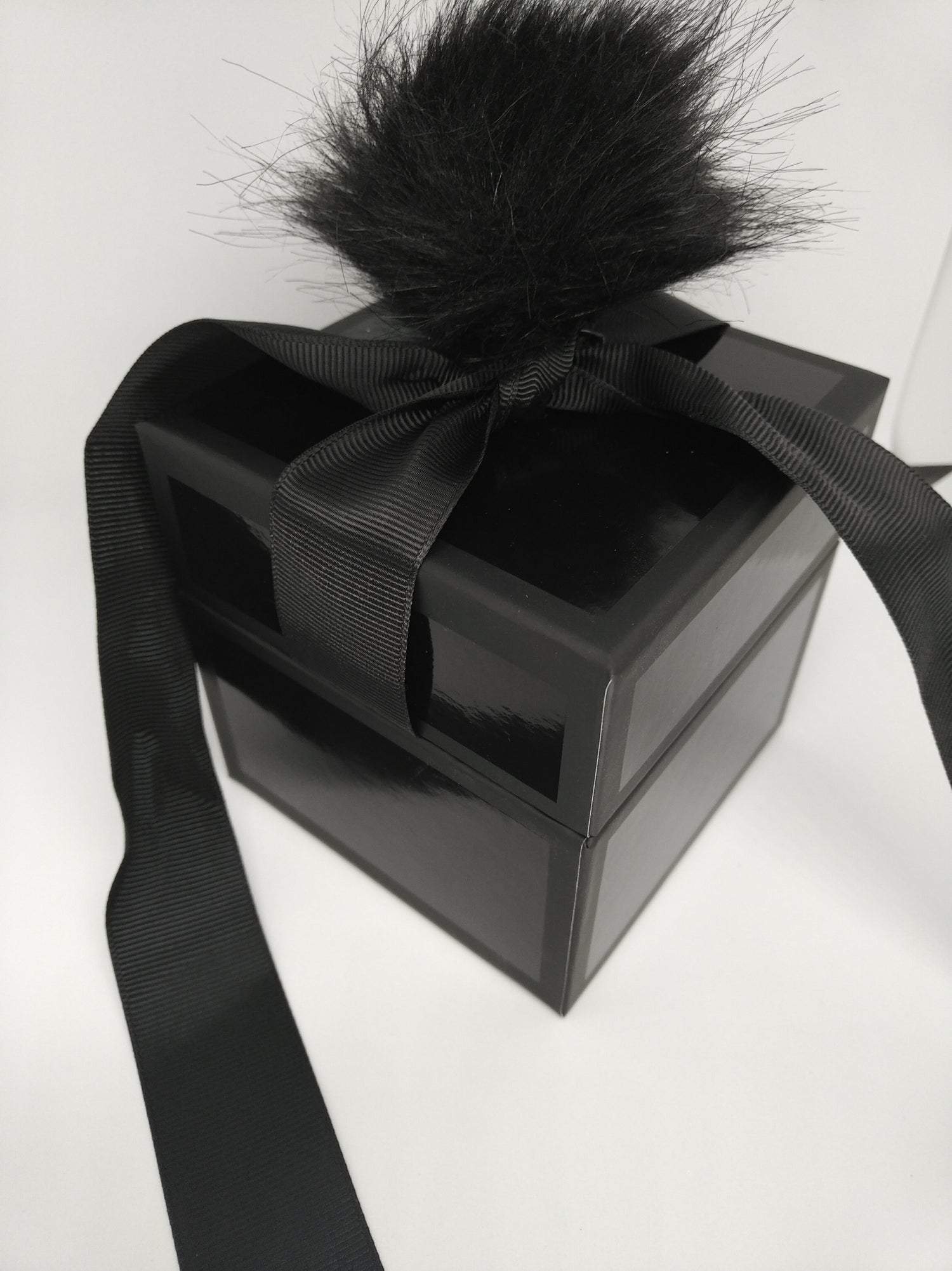 Crystal Cosmetics Gift Box (Limited Edition) Dazzling Glitter Eye Shadow - Crystal Flower